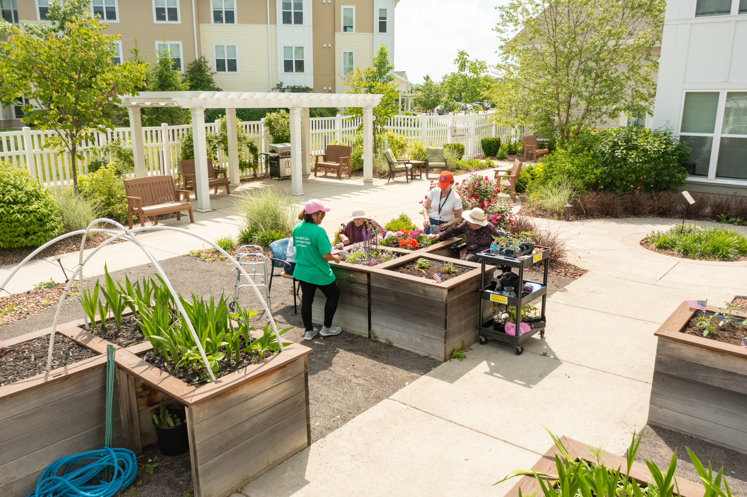 Cottages Outdoor Gardens